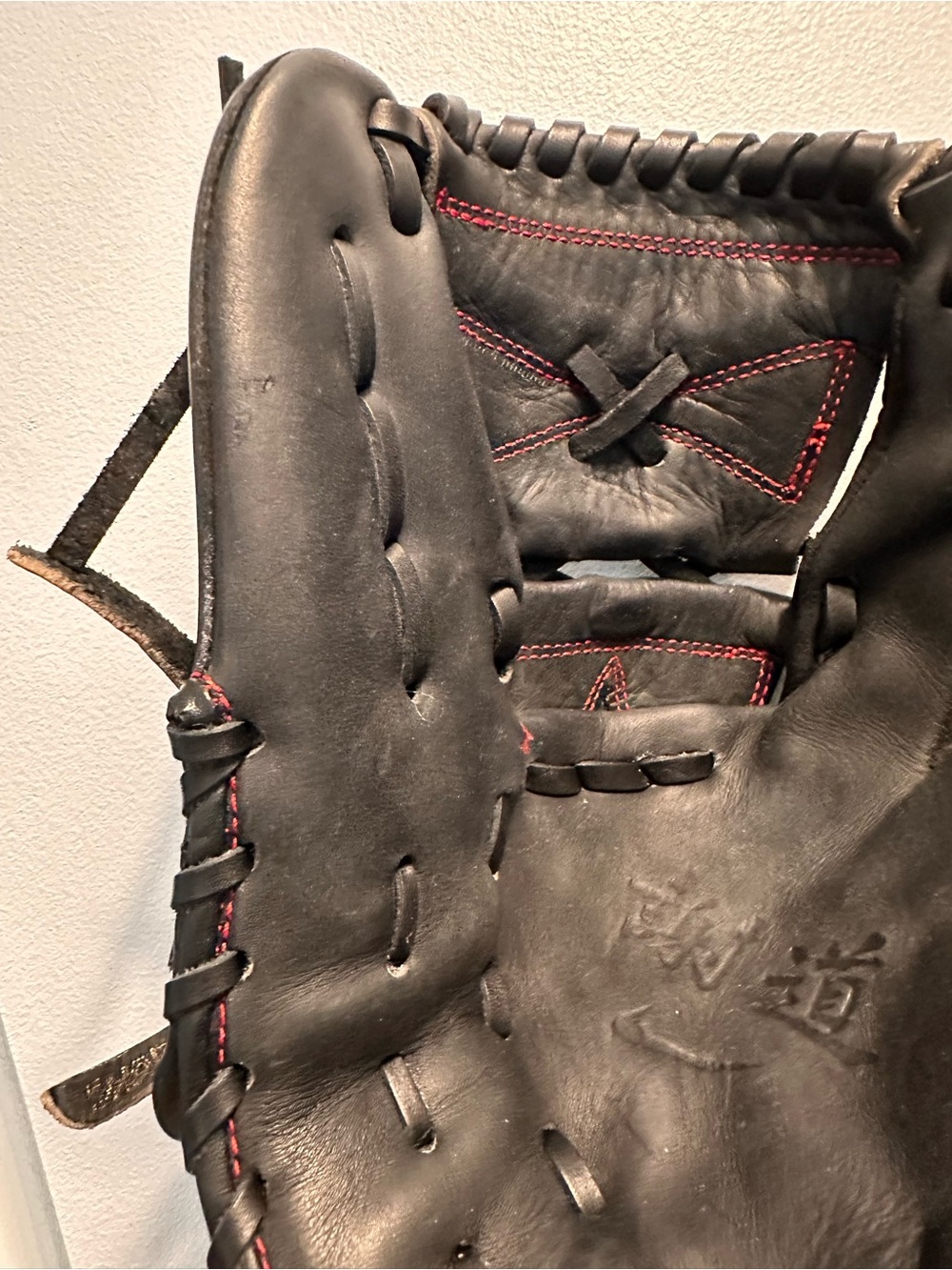 Nike Shado Pro Baseball Glove - Picture 8 of 10